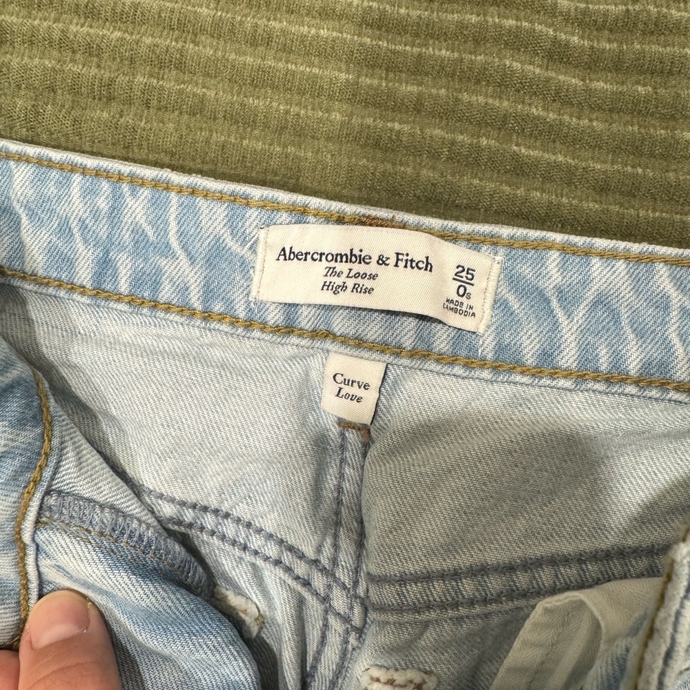 Abercrombie & Fitch Light Blue the Loose High Rise Jeans